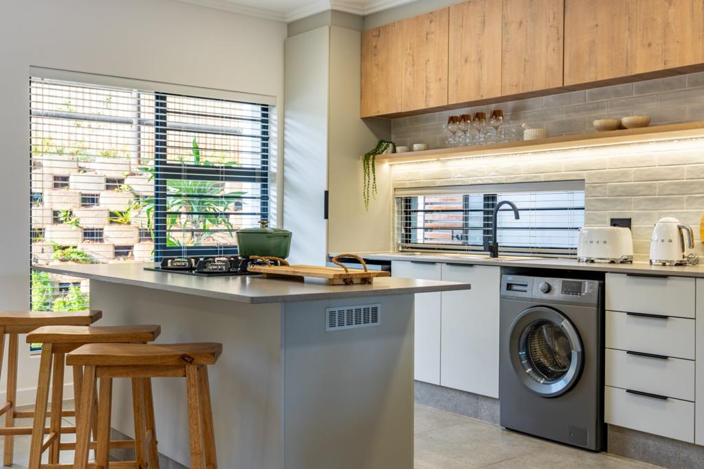 4 Bedroom Apartment
