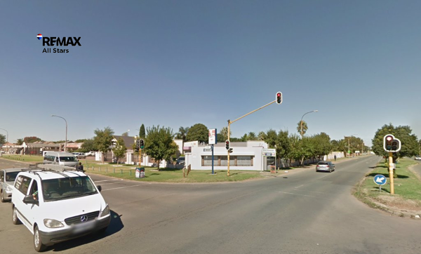 330 m² Commercial space