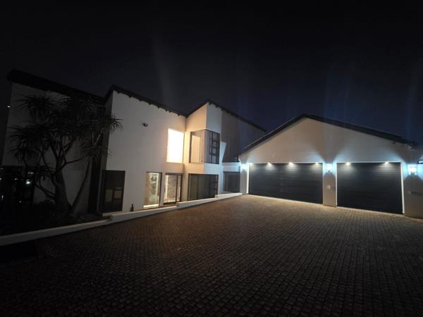 5 Bedroom House