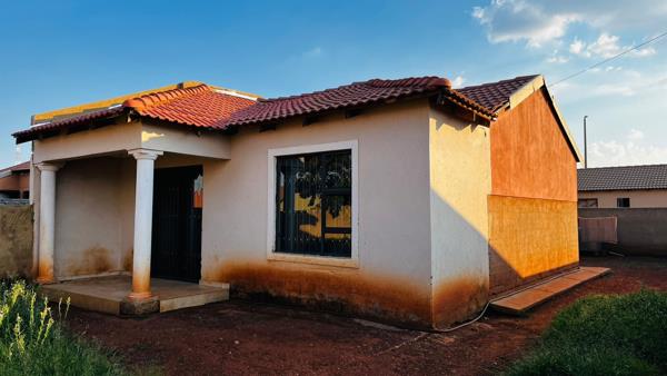 2 Bedroom House