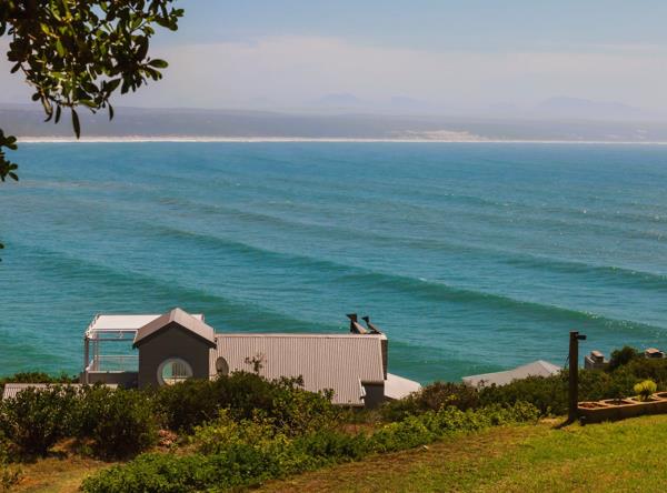 842 m² Land