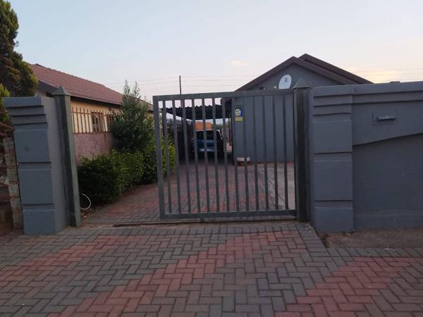 2 Bedroom House