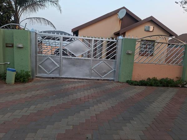 2 Bedroom House