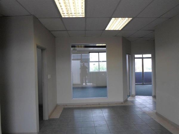100 m² Office Space