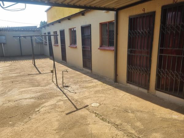 1 Bedroom House