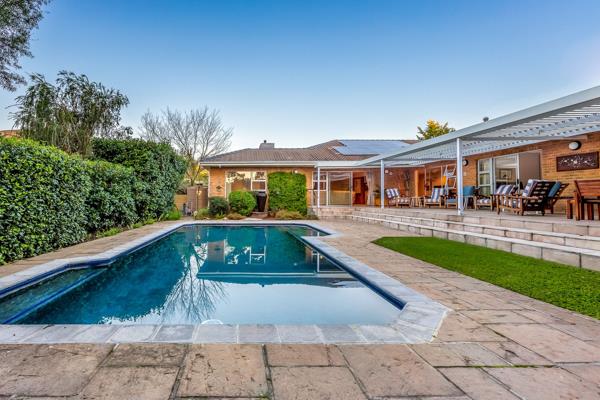 5 Bedroom House