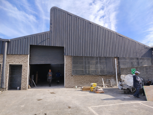925 m² Industrial space