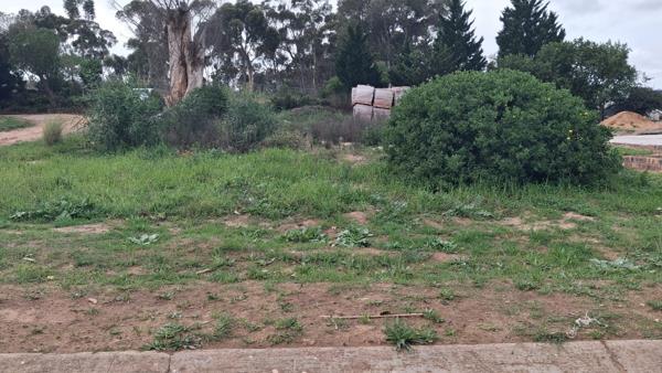 598 m² Land