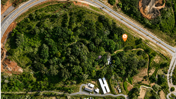 1 545 m² Land