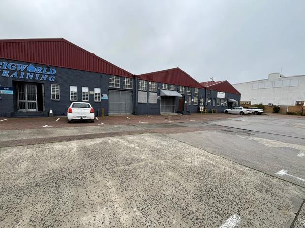 300 m² Commercial space