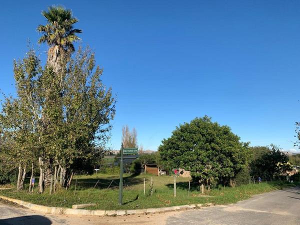 947 m² Land