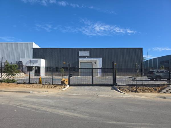 976.6 m² Industrial space