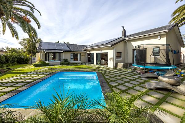 4 Bedroom House