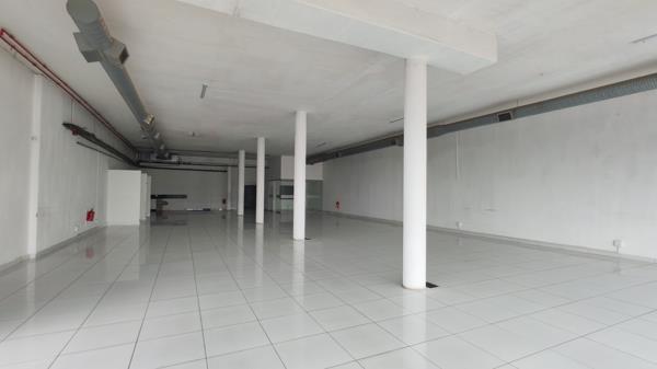 425 m² Commercial space
