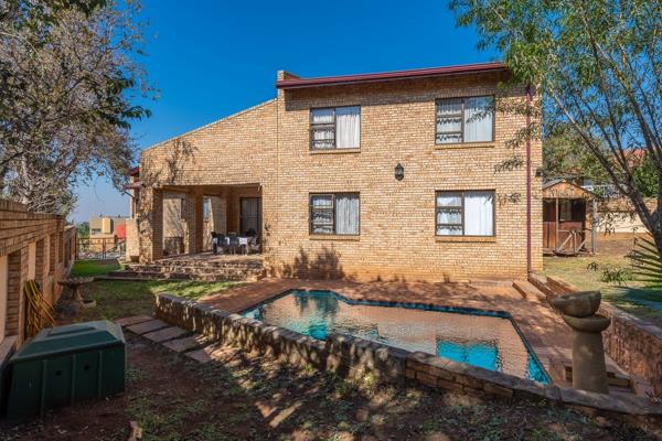 5 Bedroom House