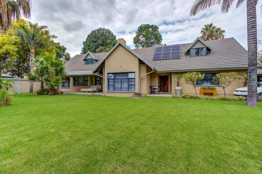 5 Bedroom House