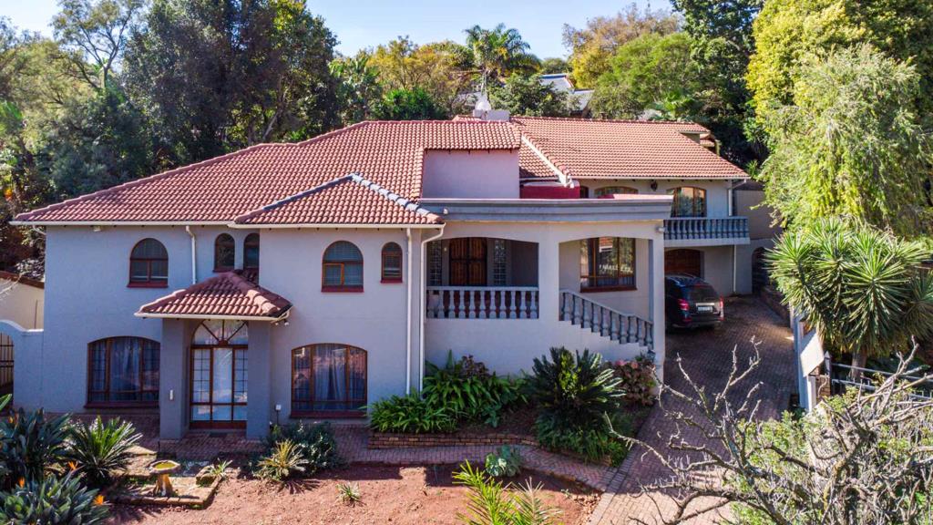 5 Bedroom House