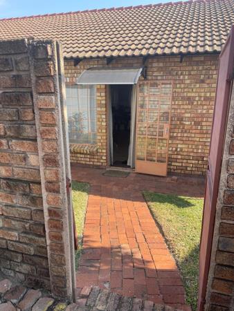 2 Bedroom Simplex