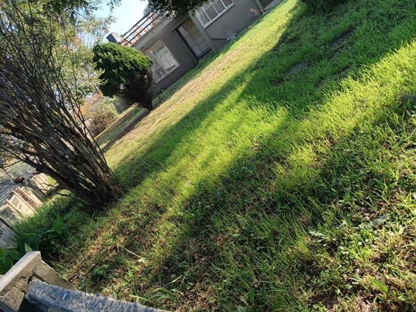 898 m² Land