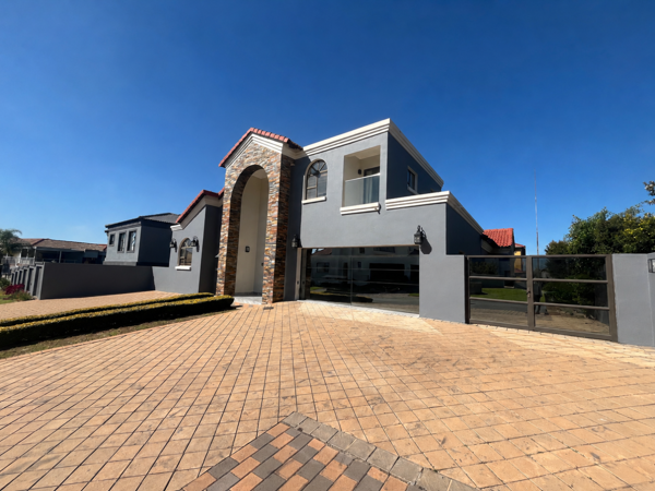 4 Bedroom House