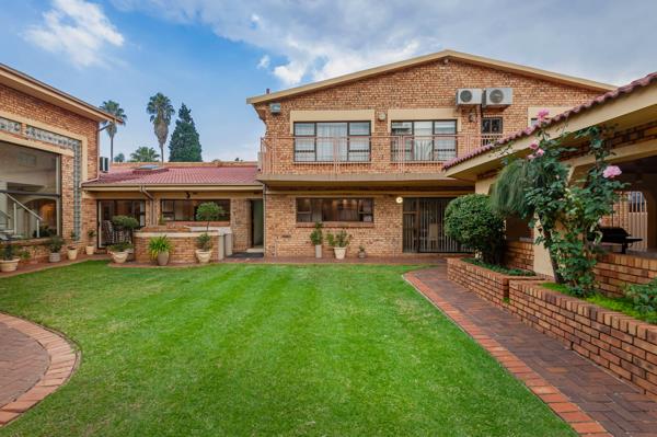 9 Bedroom House