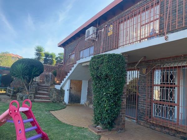 5 Bedroom House