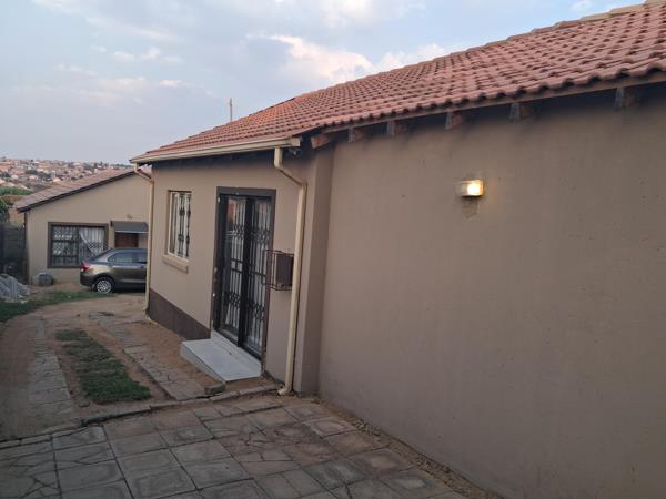 6 Bedroom House