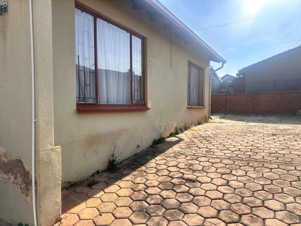 2 Bedroom House