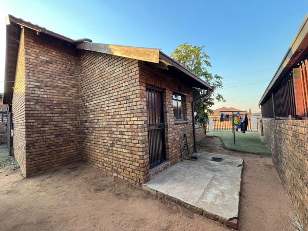 2 Bedroom House