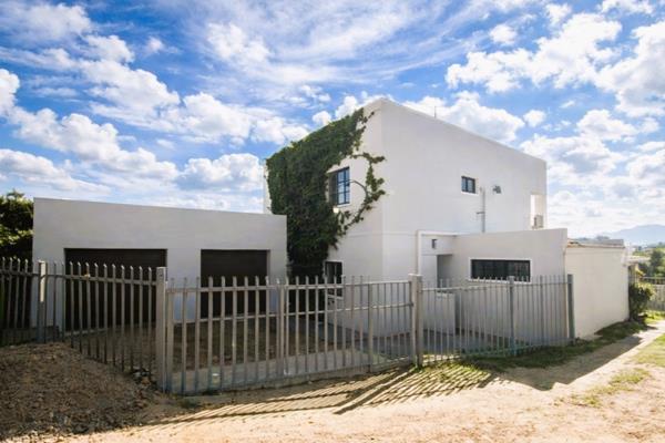5 Bedroom House