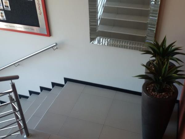 60.7 m² Retail Space
