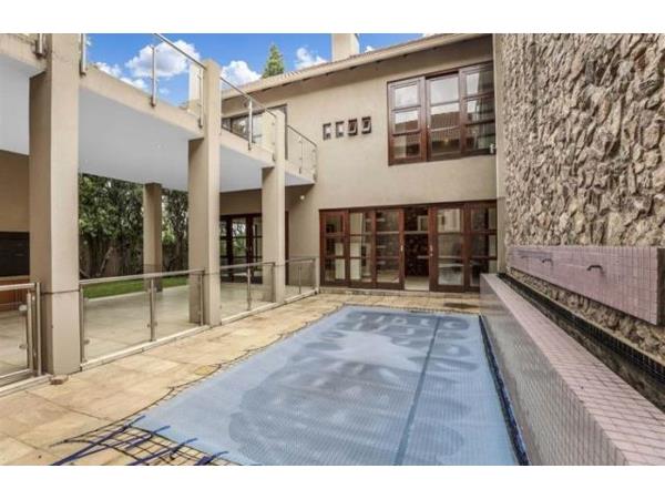 5 Bedroom House