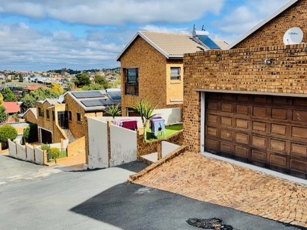 3 Bedroom Townhouse