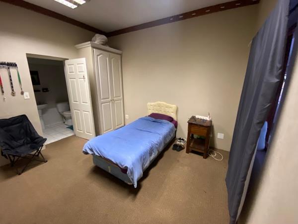1 Bedroom House
