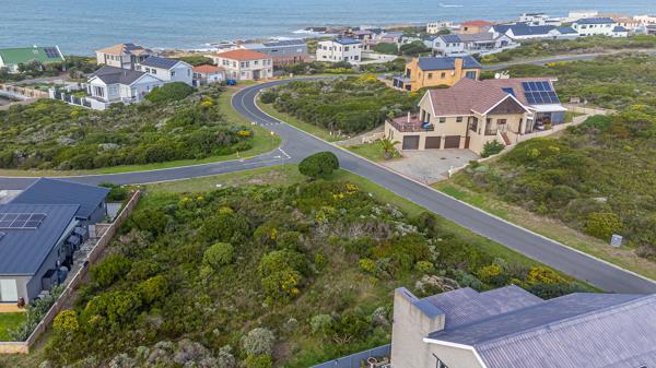 612 m² Land