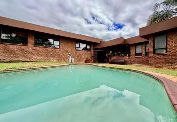 5 Bedroom House
