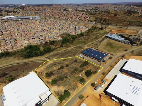 8 097 m² Land