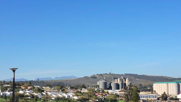 280 m² Land