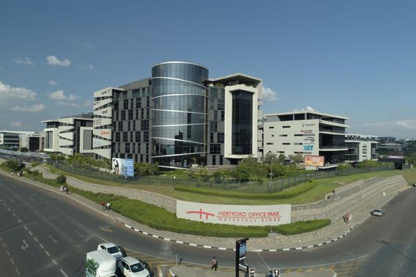 1 348 m² Commercial space