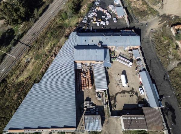 2 100 m² Commercial space