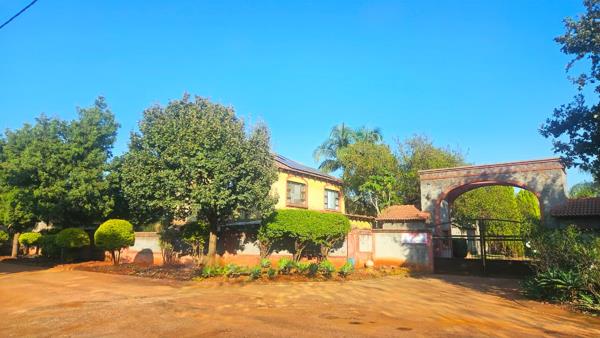 8 300 m² Land