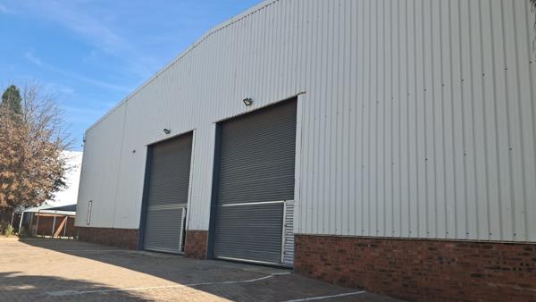 1 560 m² Commercial space
