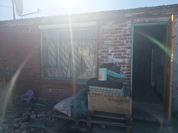 1 Bedroom House