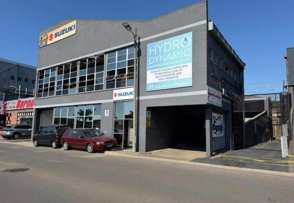 1 300 m² Industrial space