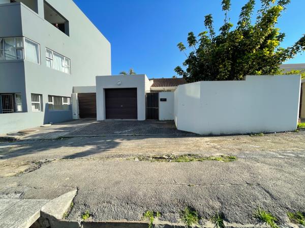 6 Bedroom Townhouse