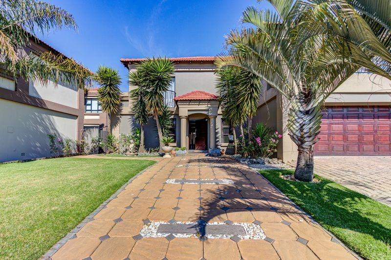 5 Bedroom House