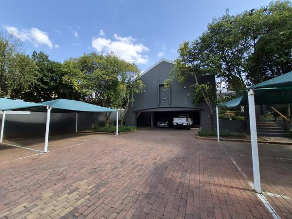 986 m² Commercial space