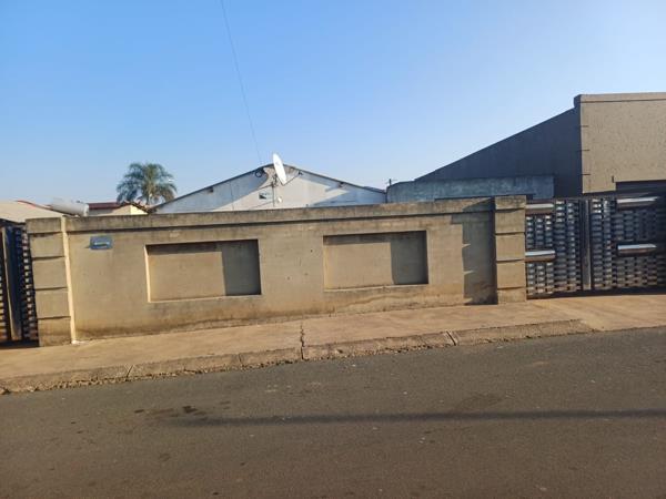 2 Bedroom House