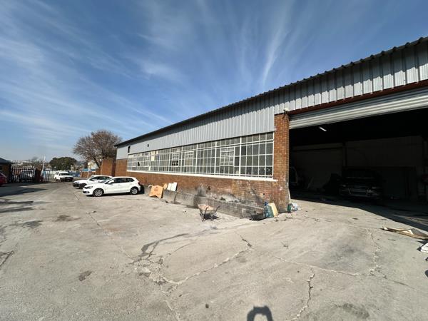 595 m² Industrial space