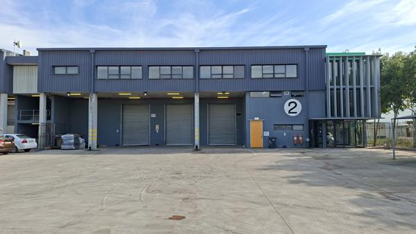 2 305 m² Industrial space